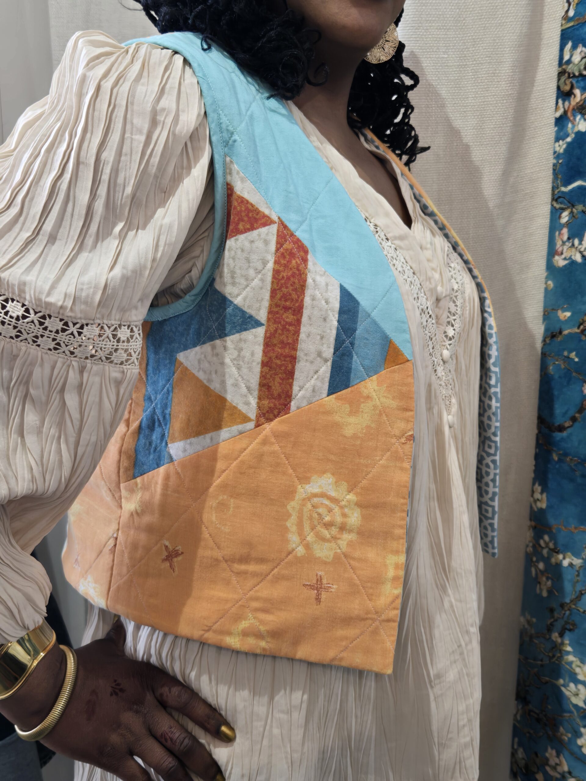 ⚡ Le gilet patchwork matelassé : rentabiliser ses chutes et apprendre des techniques de couture avancées - Niveau 3 – Image 4
