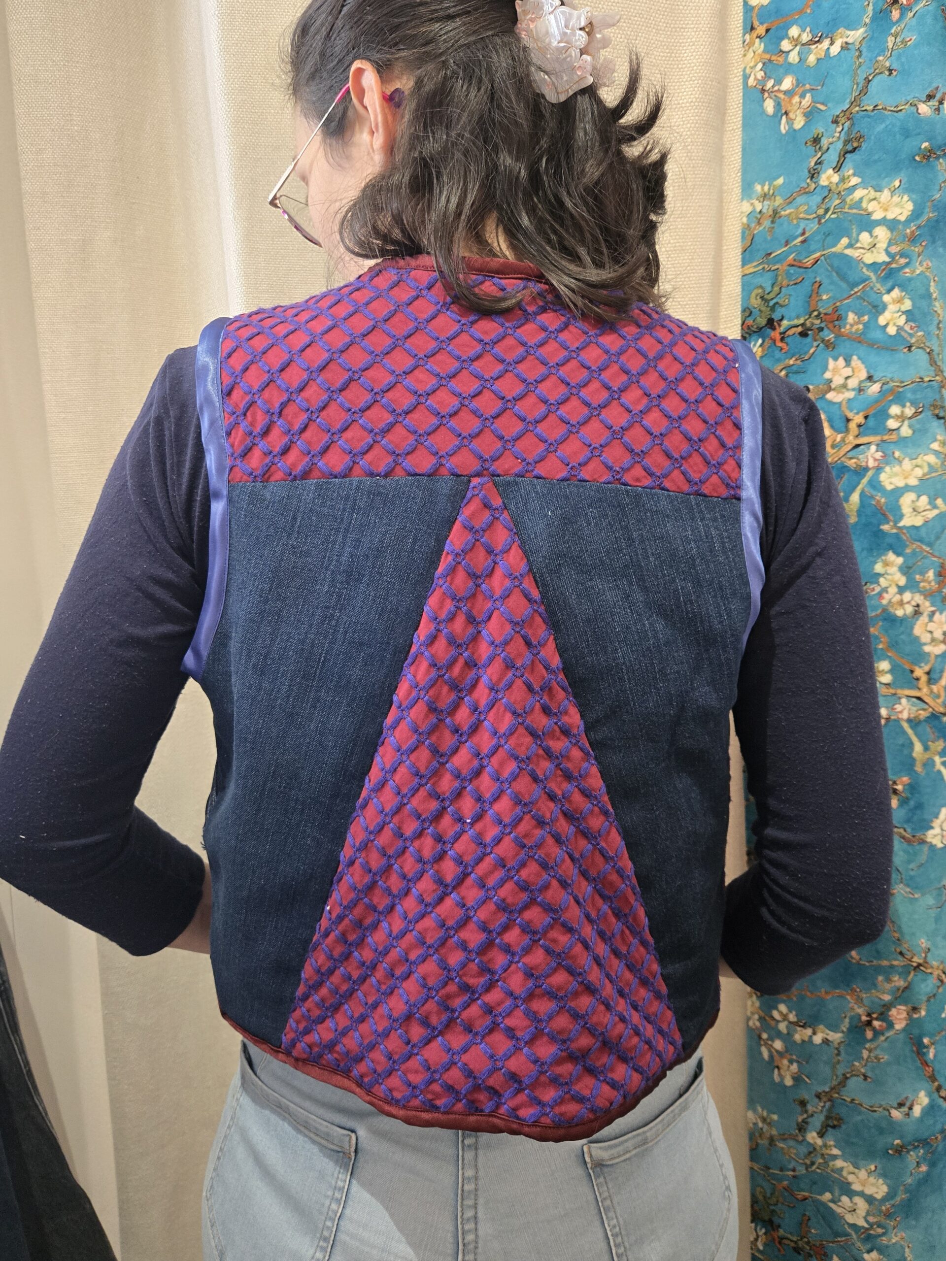 ⚡ Le gilet patchwork matelassé : rentabiliser ses chutes et apprendre des techniques de couture avancées - Niveau 3 – Image 8